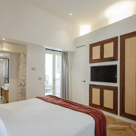 Cool Dreams Luxury Hotel *
